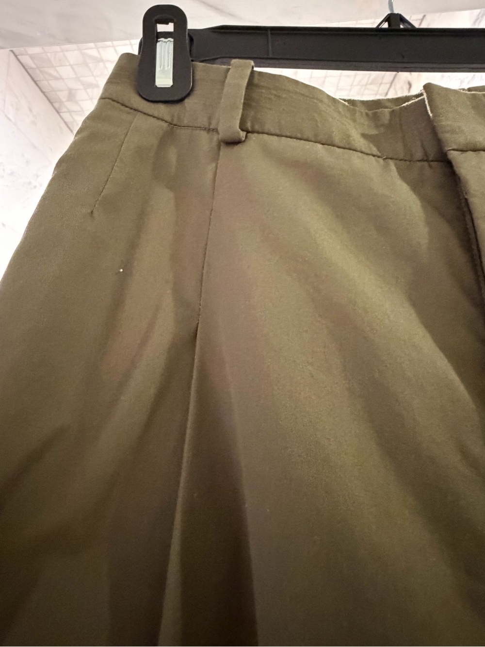 Frame Denim Wide-Leg Trousers in Dark Olive - Picture 4 of 4